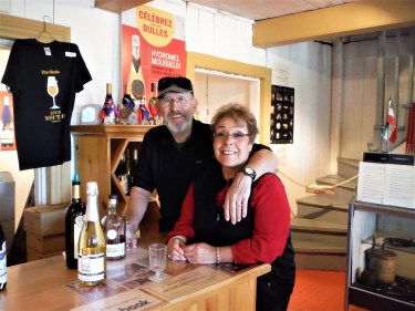 17.6.10 - PC &amp; JY WINE