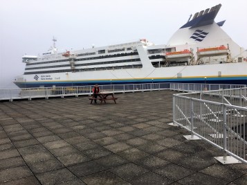 17.8.31 - FERRY TO SYDNEY